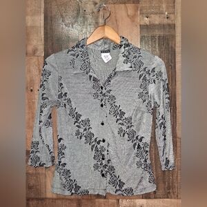 Vintage Ecru USA 90s Gray Floral Button-Up Shirt Slinky Size Medium
